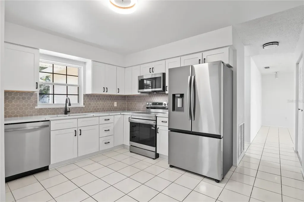 776 Mockingbird Lane Deland FL 32720