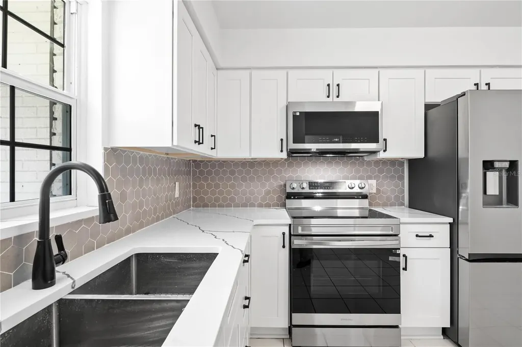 776 Mockingbird Lane Deland FL 32720
