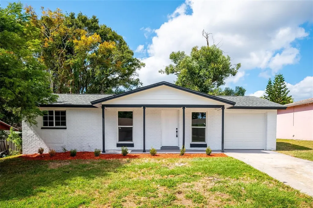 1200 Grantwood Avenue Clearwater FL 33759