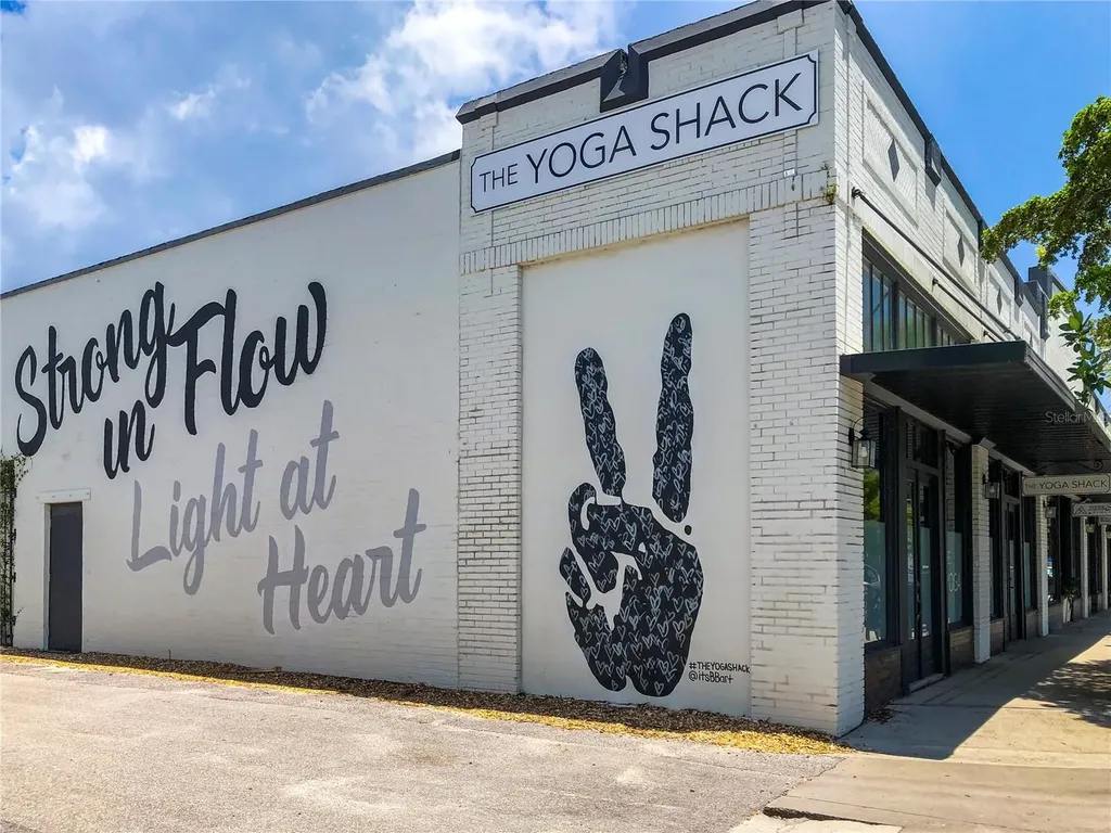 2194 Fruitville Road Sarasota FL 34237