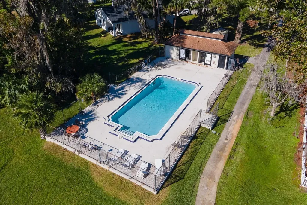 944 Belle Oak Drive Leesburg FL 34748