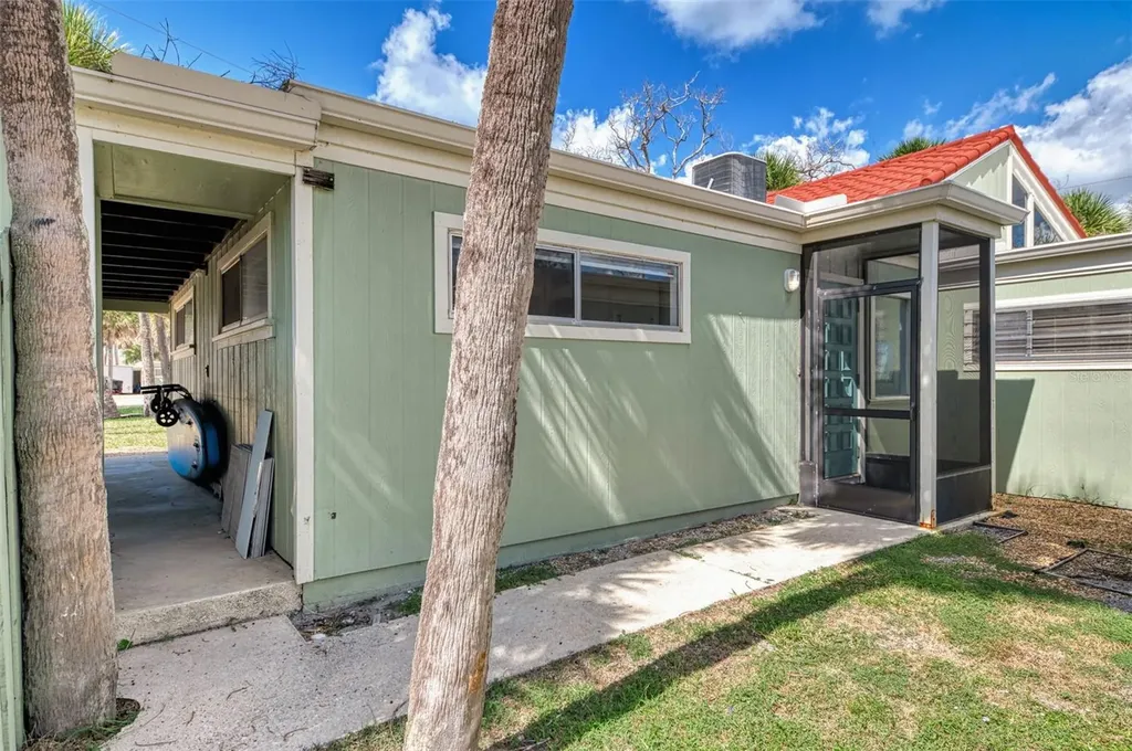 2985 N Beach Road Englewood FL 34223