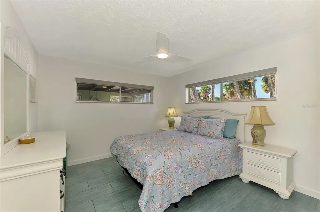 2985 N Beach Road Englewood FL 34223