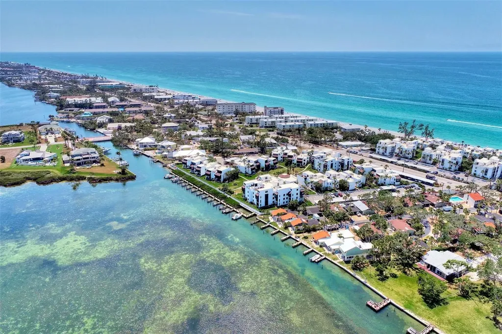 2985 N Beach Road Englewood FL 34223