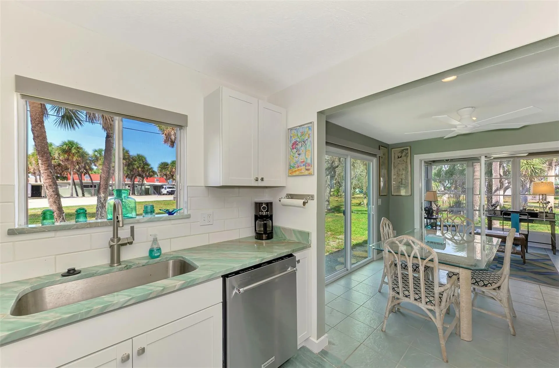 2985 N Beach Road Englewood FL 34223