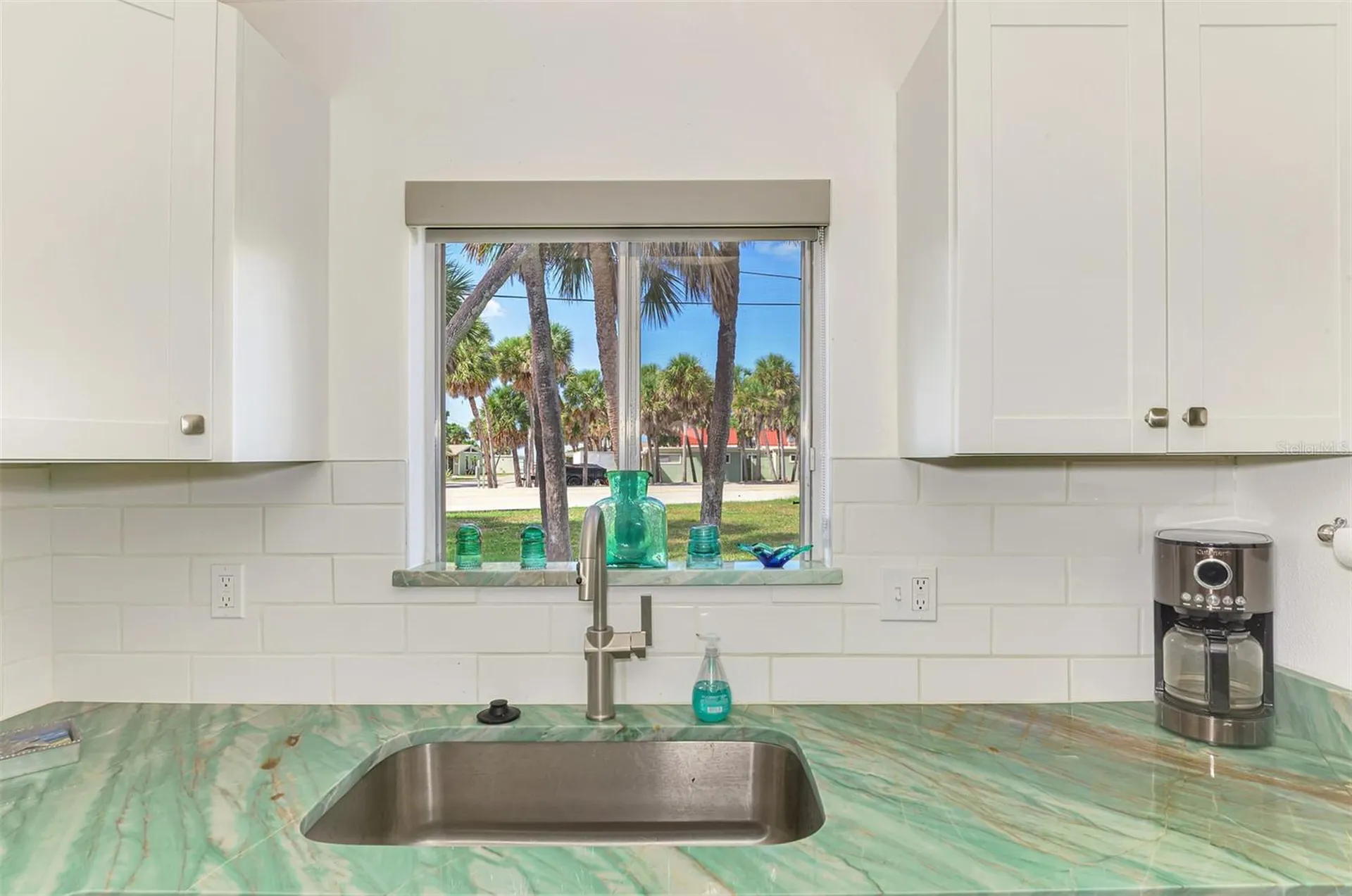 2985 N Beach Road Englewood FL 34223