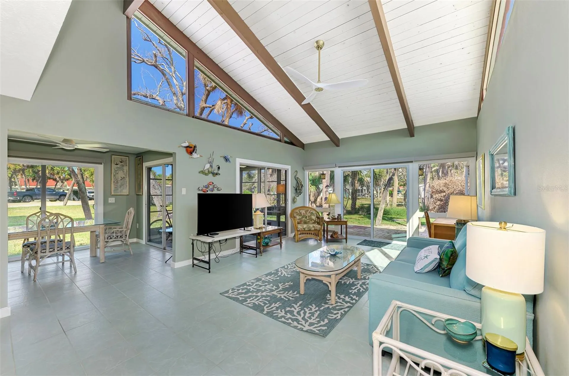2985 N Beach Road Englewood FL 34223
