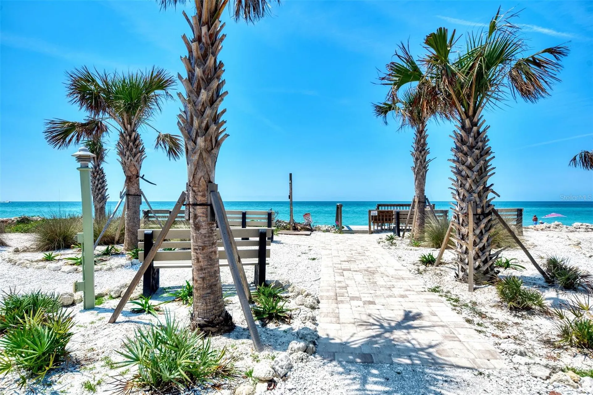 2985 N Beach Road Englewood FL 34223