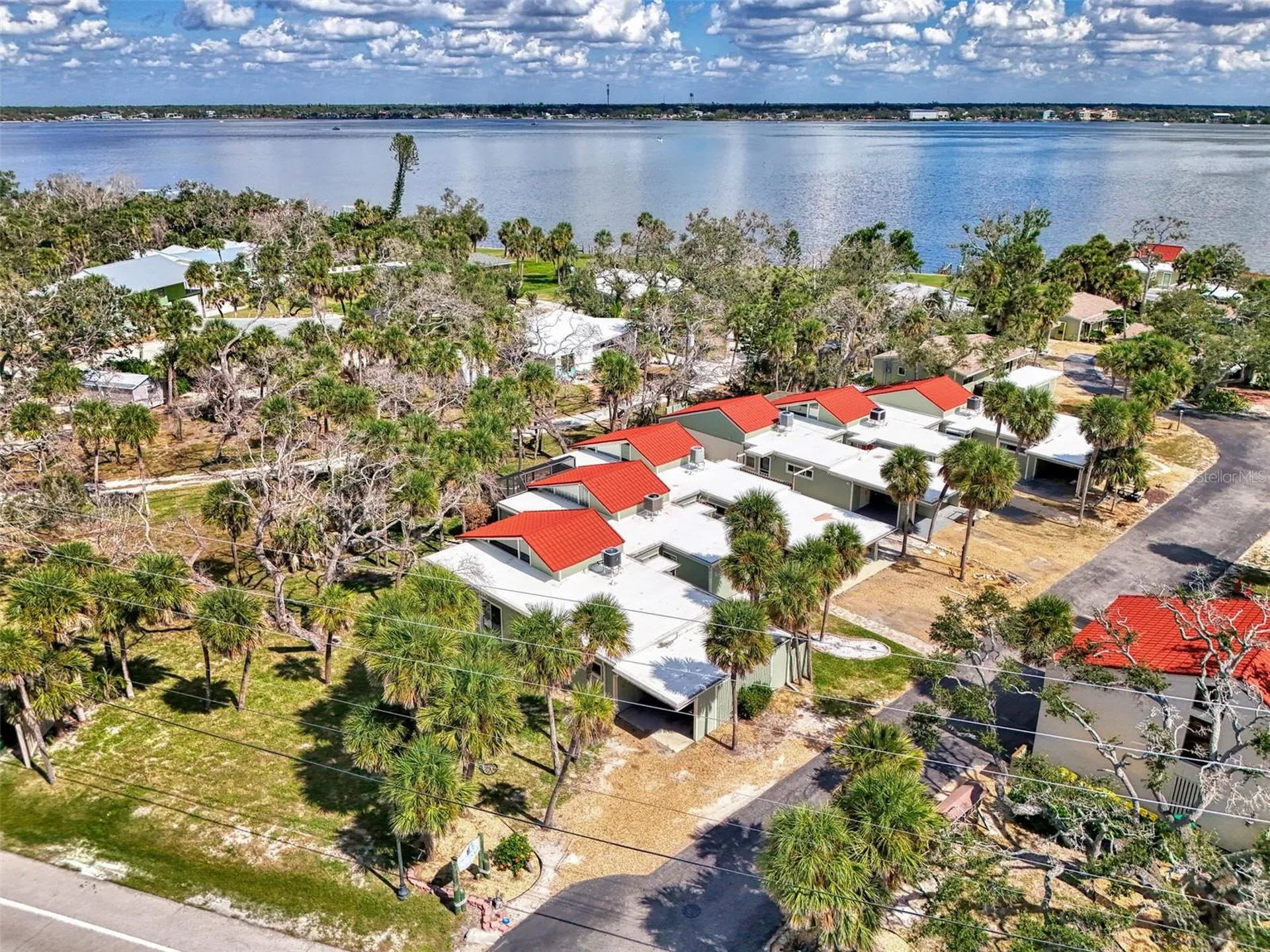 2985 N Beach Road Englewood FL 34223