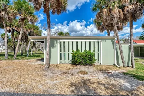 2985 N Beach Road Englewood FL 34223