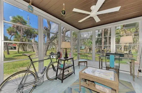 2985 N Beach Road Englewood FL 34223