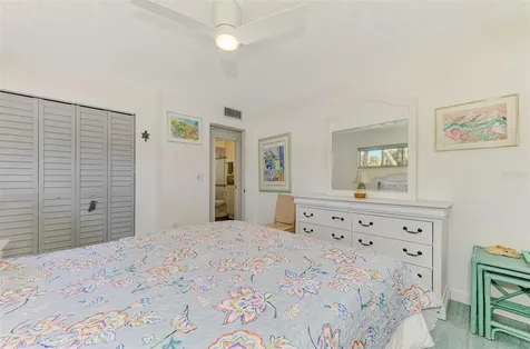 2985 N Beach Road Englewood FL 34223