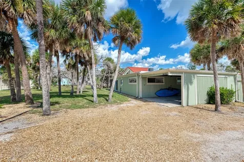 2985 N Beach Road Englewood FL 34223