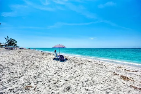2985 N Beach Road Englewood FL 34223