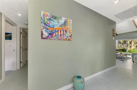 2985 N Beach Road Englewood FL 34223