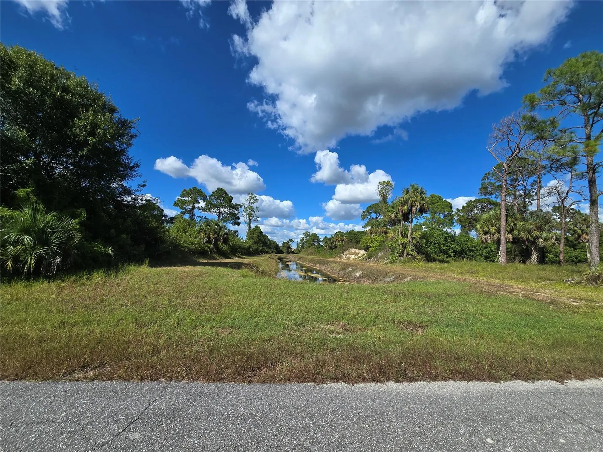 423 Wilder Avenue S Lehigh Acres FL 33974