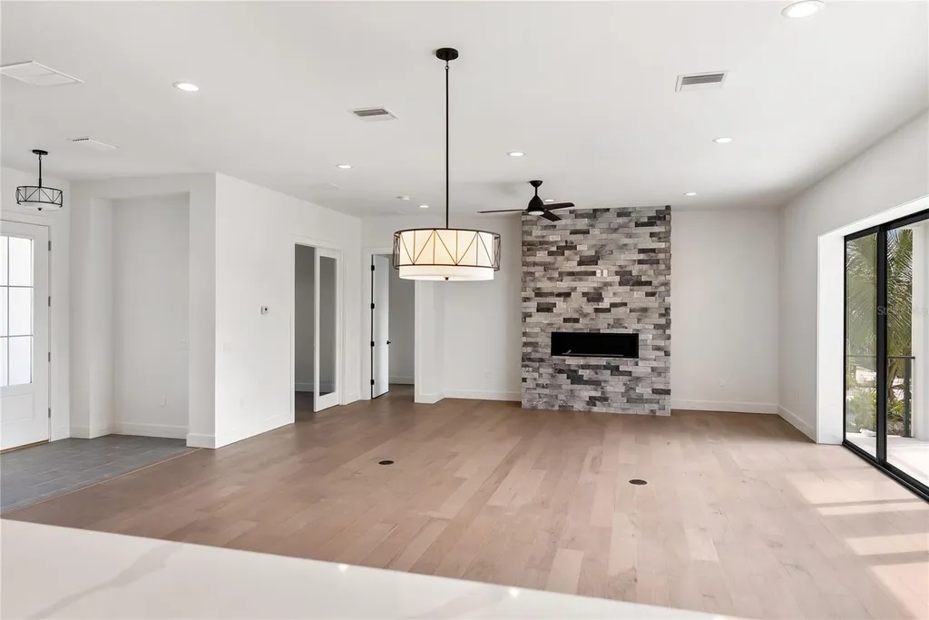 530 De Narvaez Drive Longboat Key FL 34228