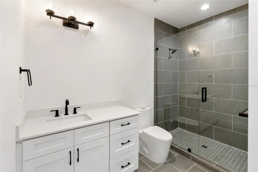 530 De Narvaez Drive Longboat Key FL 34228