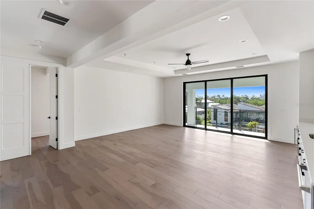 530 De Narvaez Drive Longboat Key FL 34228