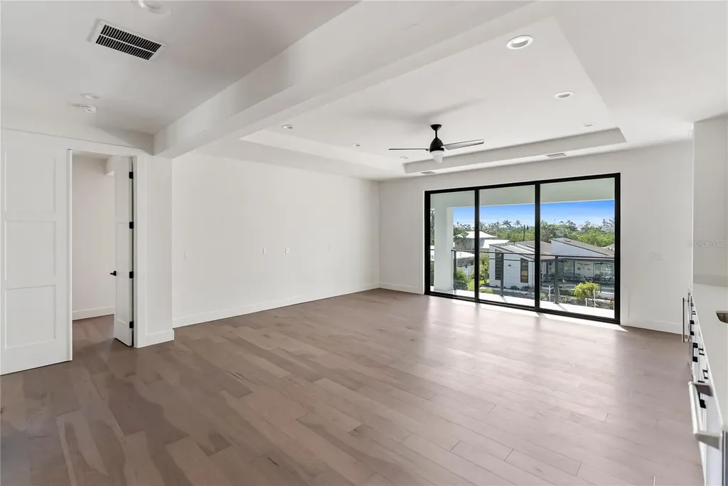 530 De Narvaez Drive Longboat Key FL 34228
