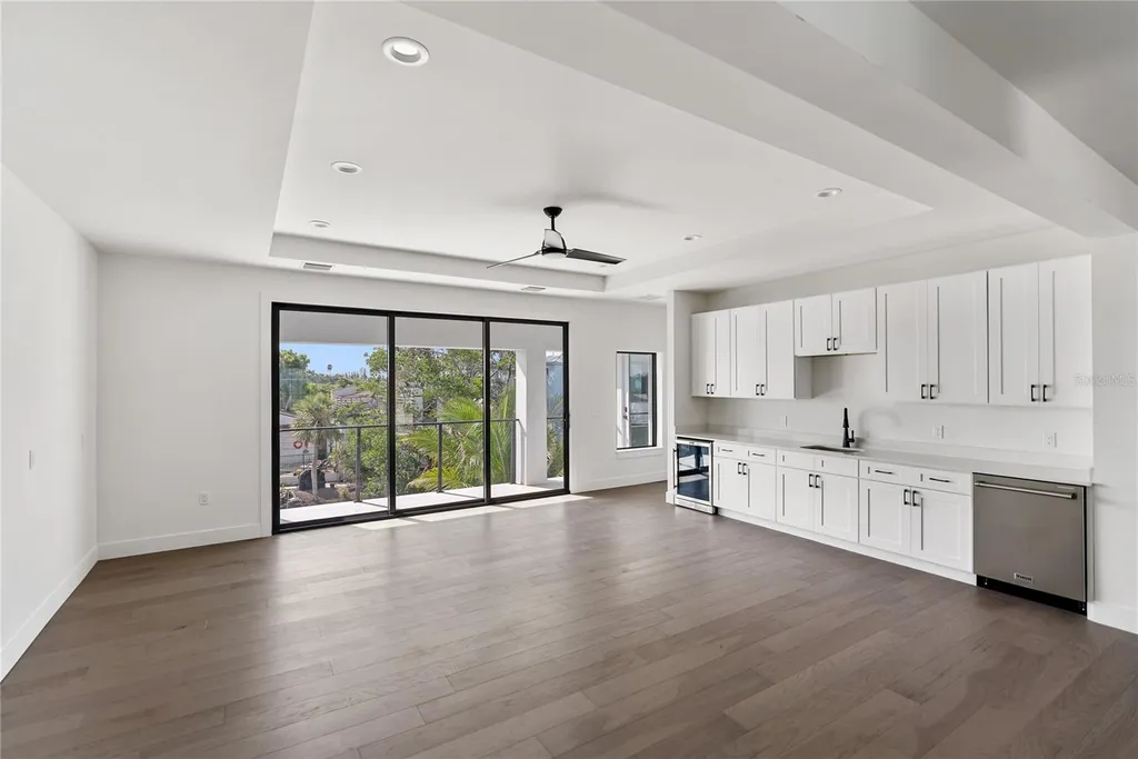 530 De Narvaez Drive Longboat Key FL 34228