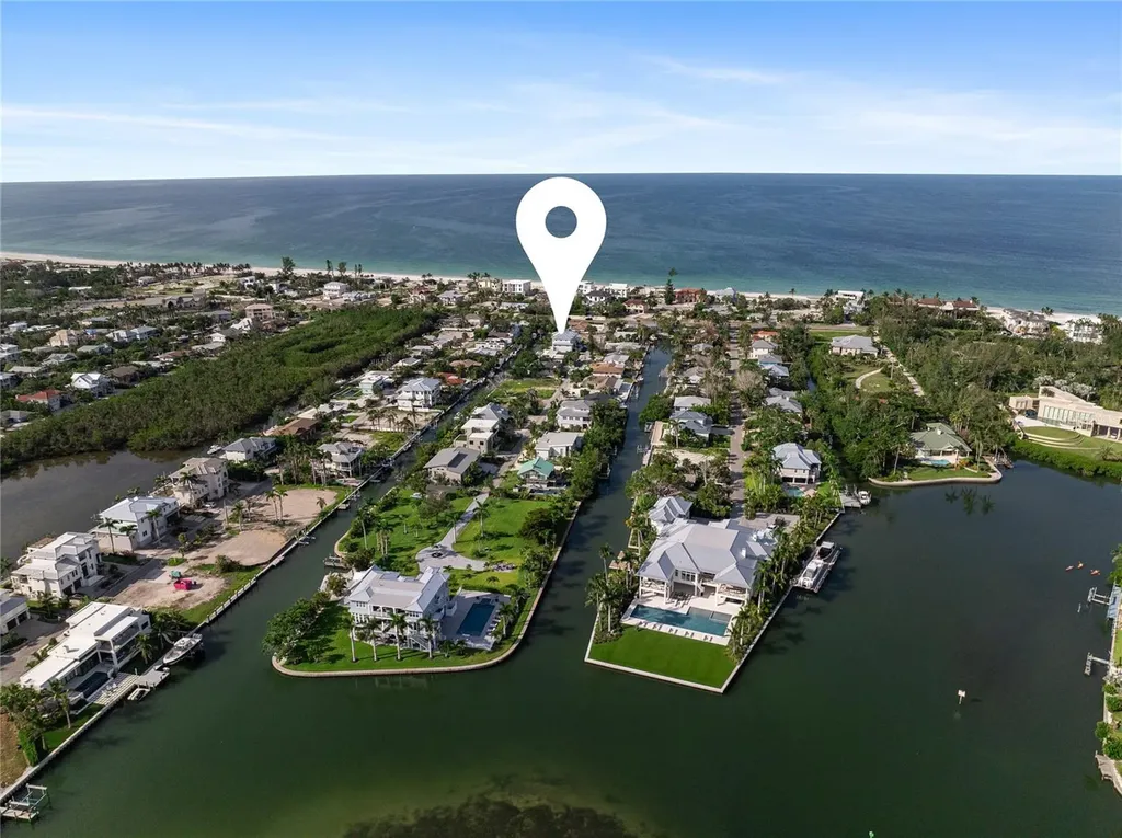 530 De Narvaez Drive Longboat Key FL 34228