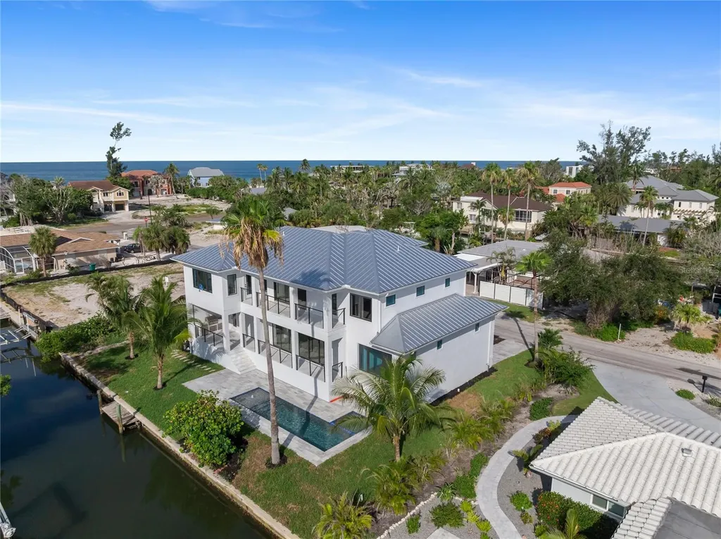 530 De Narvaez Drive Longboat Key FL 34228