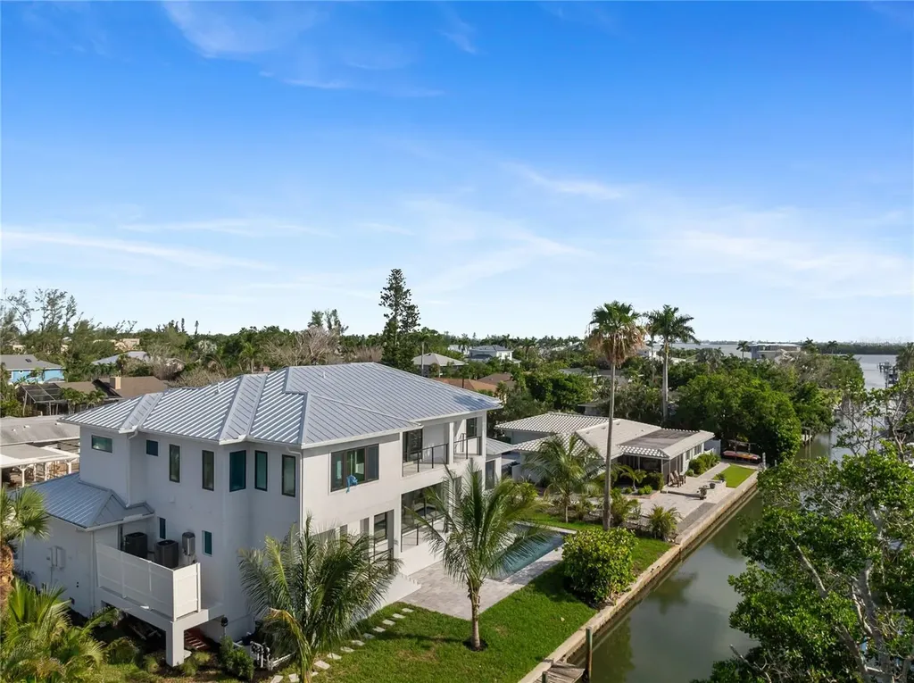 530 De Narvaez Drive Longboat Key FL 34228