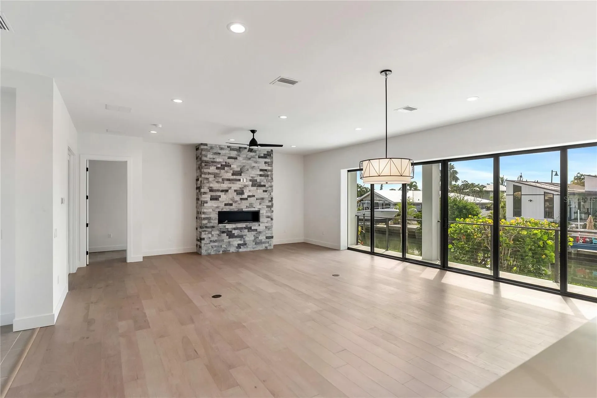 530 De Narvaez Drive Longboat Key FL 34228