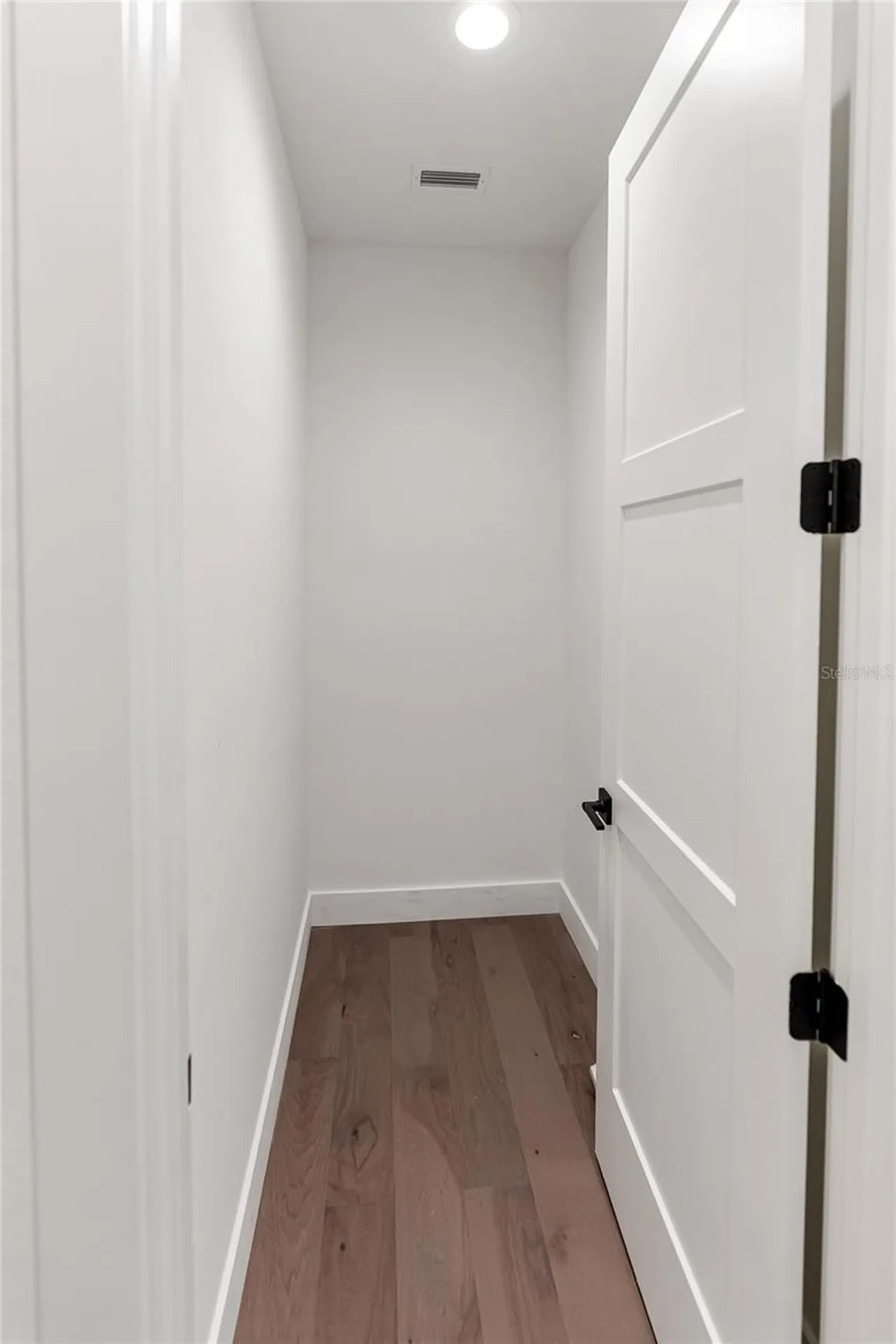 530 De Narvaez Drive Longboat Key FL 34228