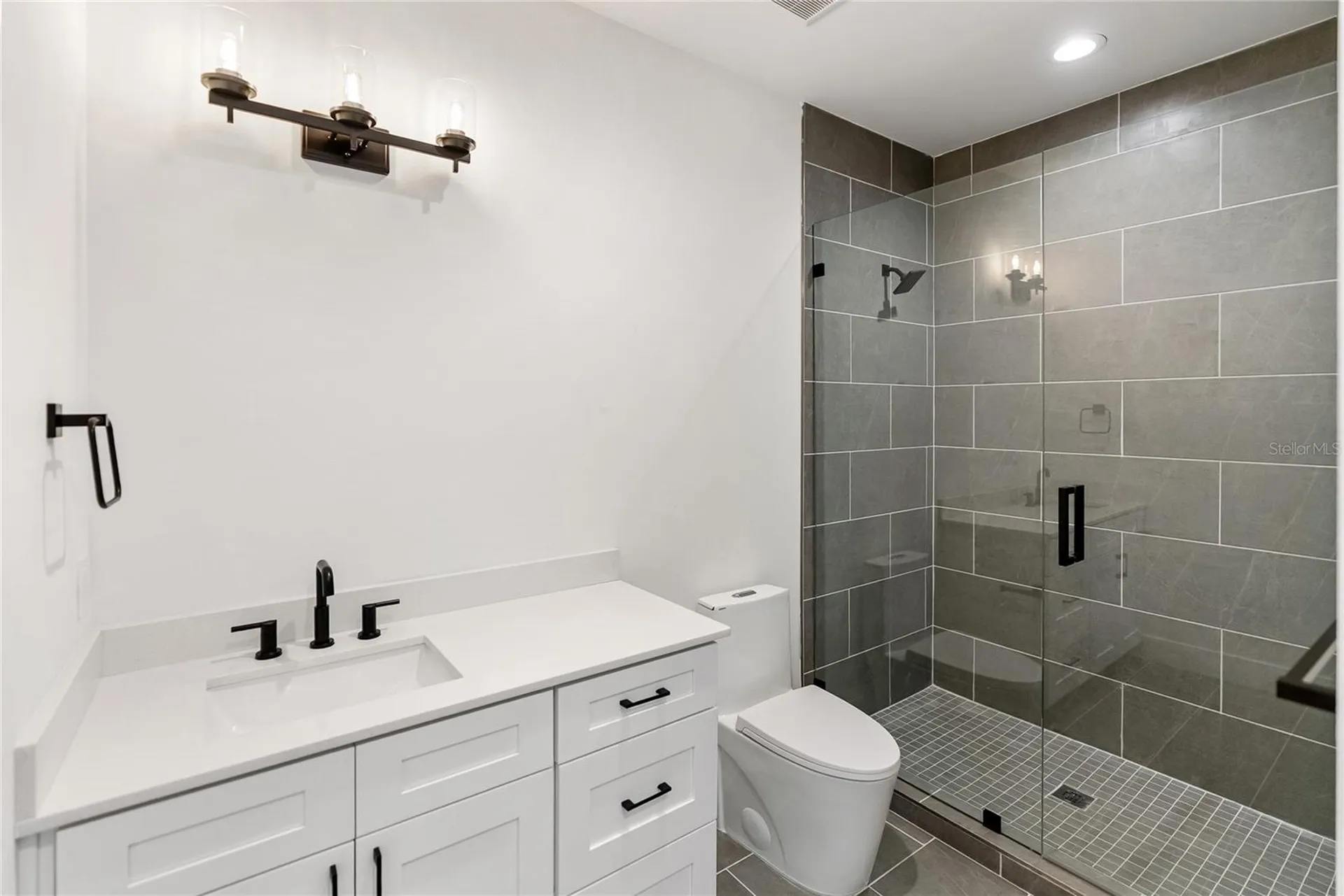 530 De Narvaez Drive Longboat Key FL 34228