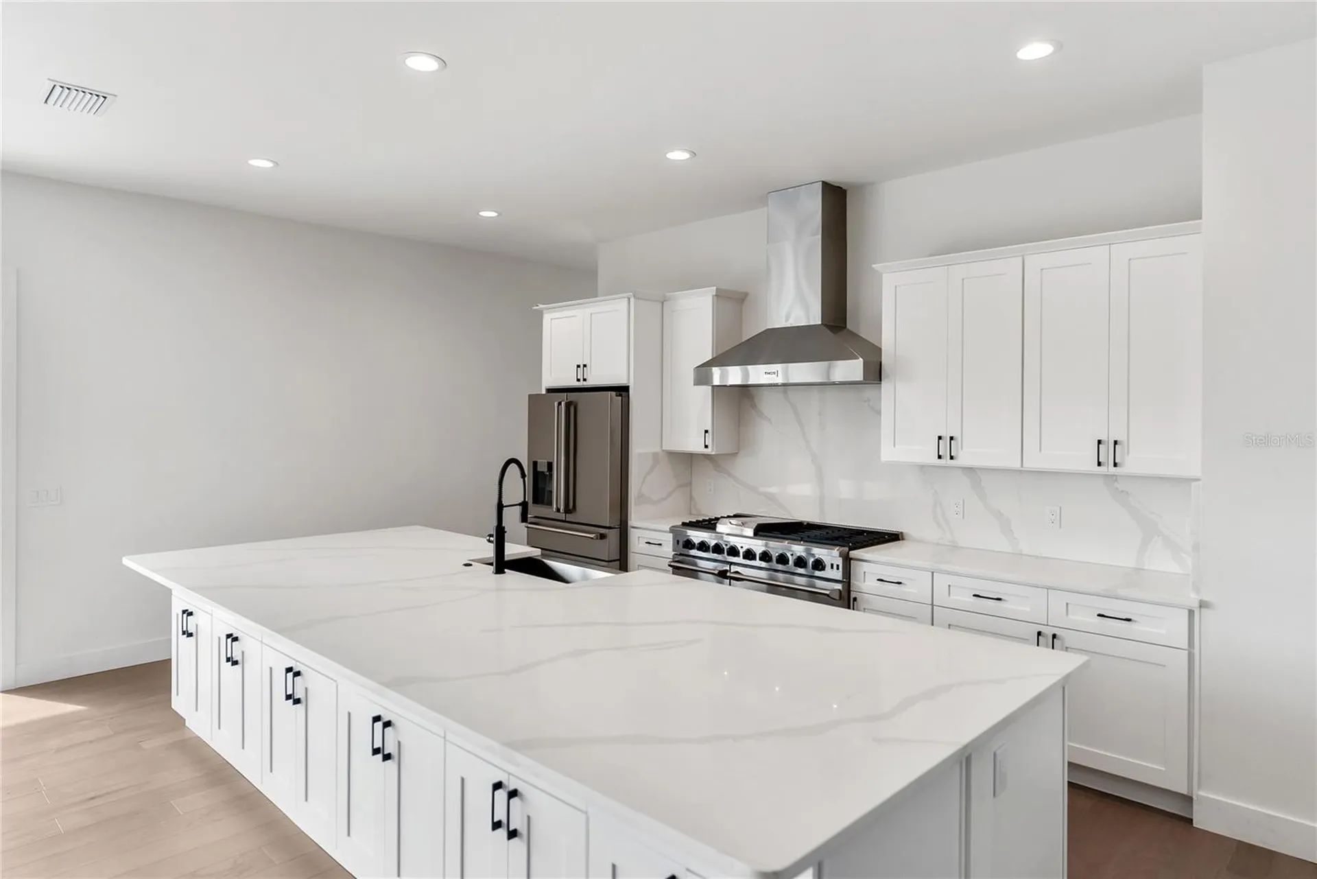 530 De Narvaez Drive Longboat Key FL 34228