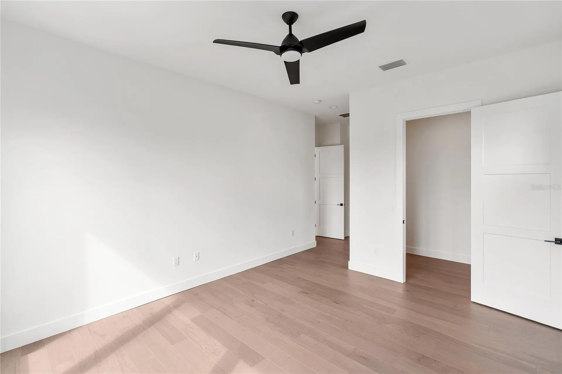 530 De Narvaez Drive Longboat Key FL 34228