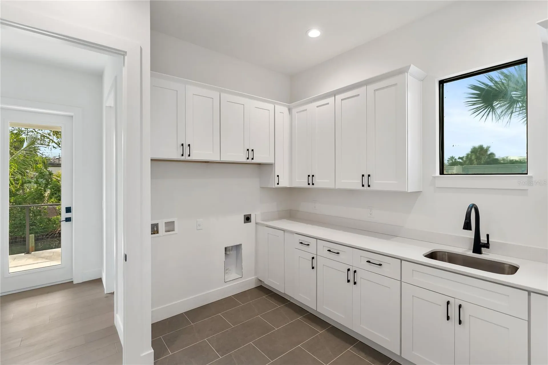 530 De Narvaez Drive Longboat Key FL 34228