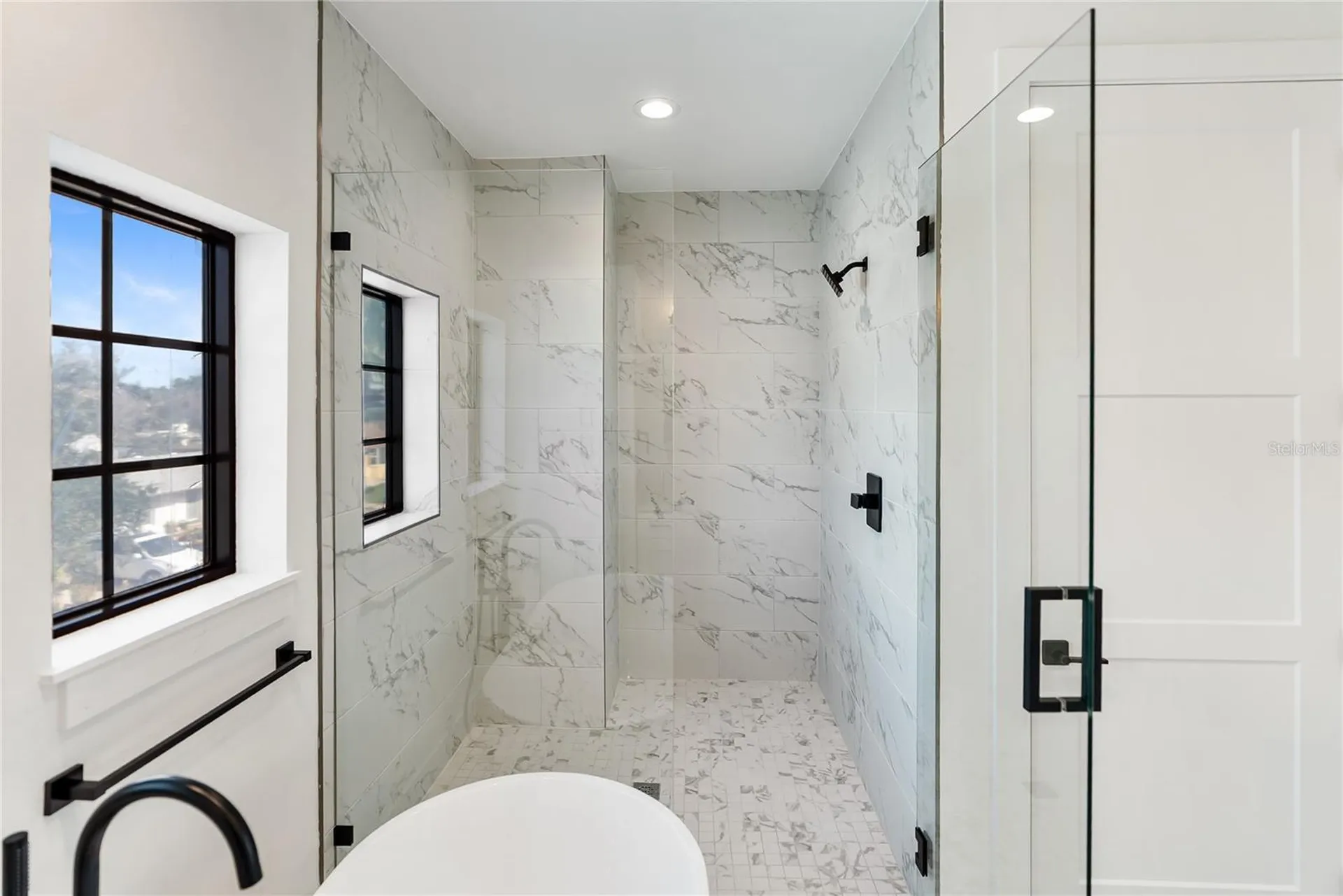 530 De Narvaez Drive Longboat Key FL 34228