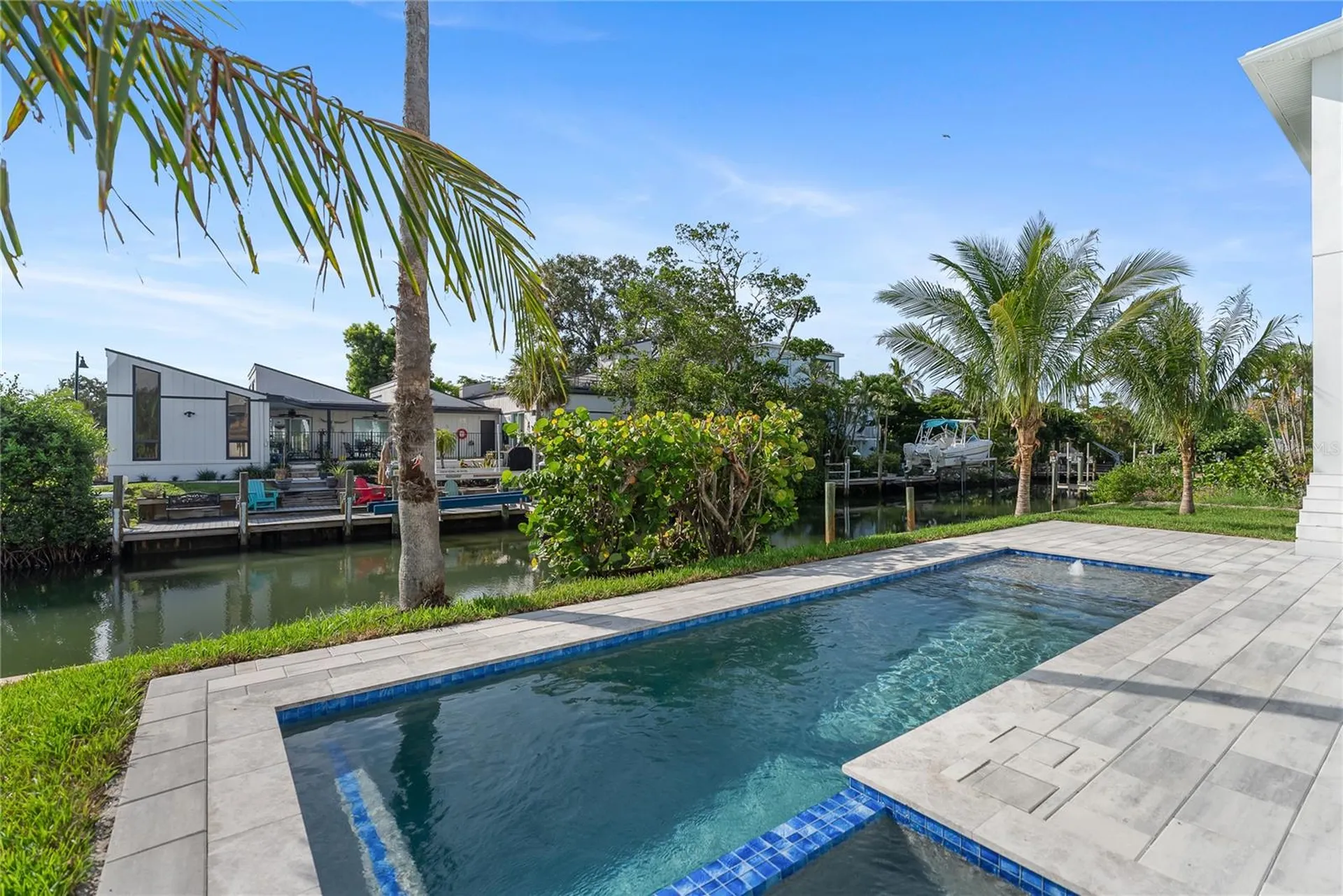 530 De Narvaez Drive Longboat Key FL 34228