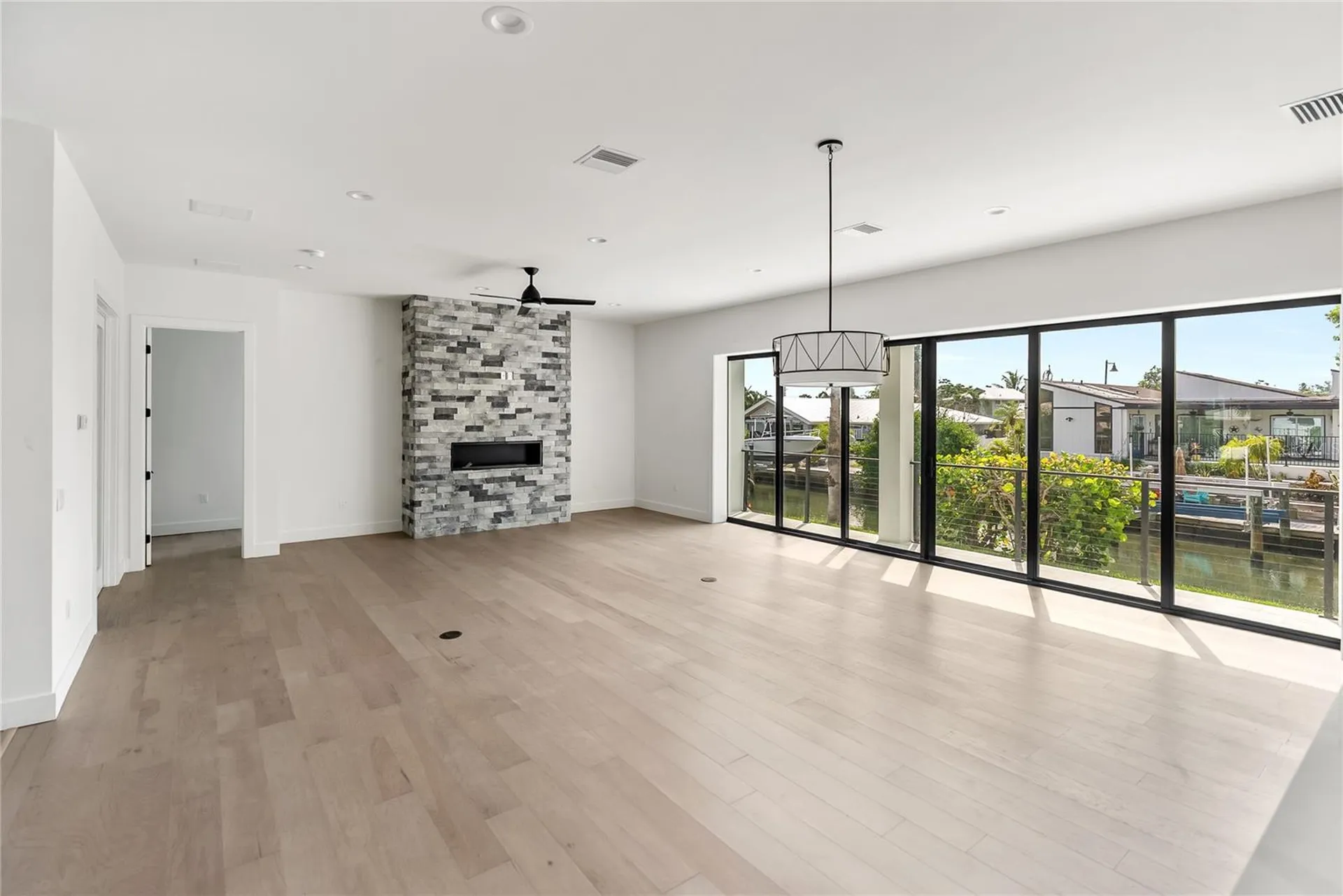 530 De Narvaez Drive Longboat Key FL 34228