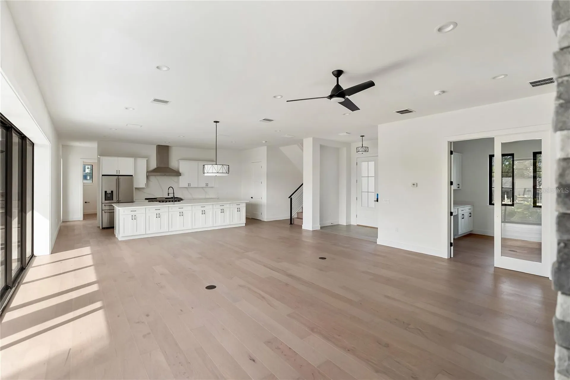 530 De Narvaez Drive Longboat Key FL 34228