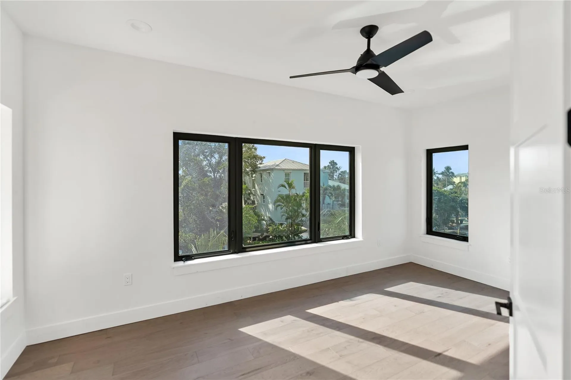 530 De Narvaez Drive Longboat Key FL 34228