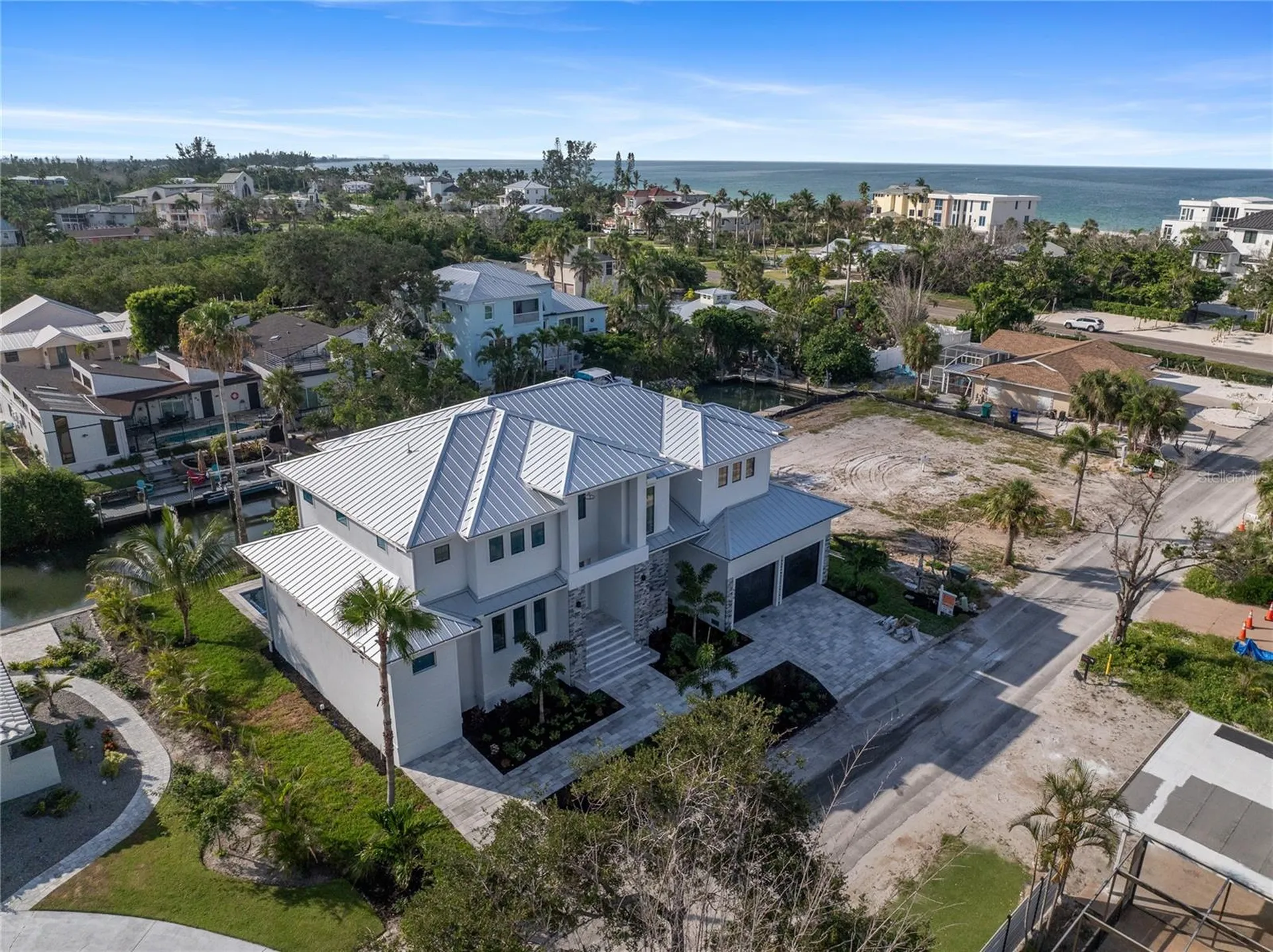 530 De Narvaez Drive Longboat Key FL 34228