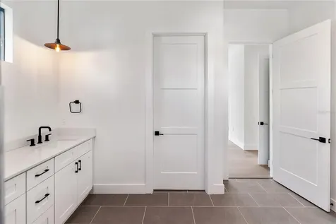 530 De Narvaez Drive Longboat Key FL 34228