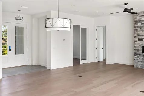530 De Narvaez Drive Longboat Key FL 34228