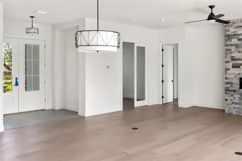 530 De Narvaez Drive Longboat Key FL 34228