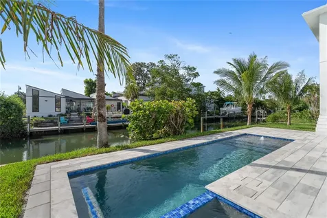 530 De Narvaez Drive Longboat Key FL 34228