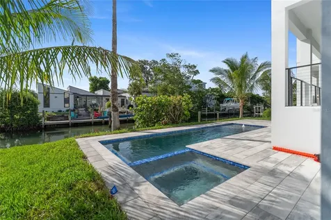530 De Narvaez Drive Longboat Key FL 34228