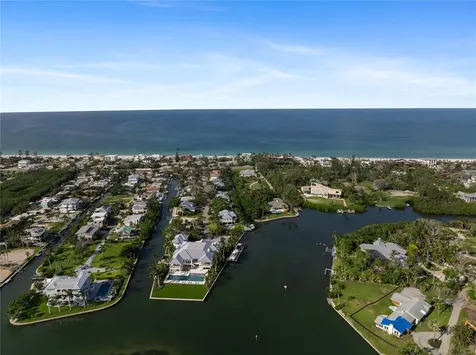 530 De Narvaez Drive Longboat Key FL 34228