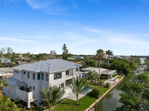 530 De Narvaez Drive Longboat Key FL 34228