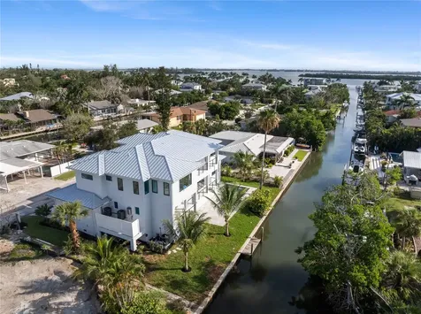 530 De Narvaez Drive Longboat Key FL 34228
