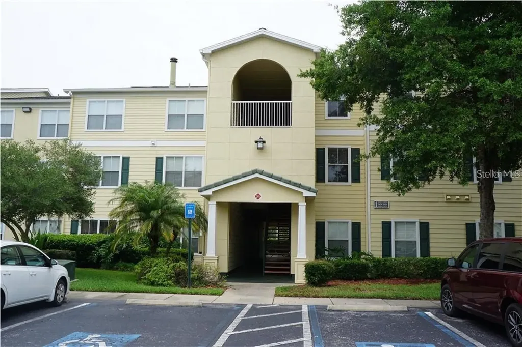 18283 Bridle Club Drive Tampa FL 33647