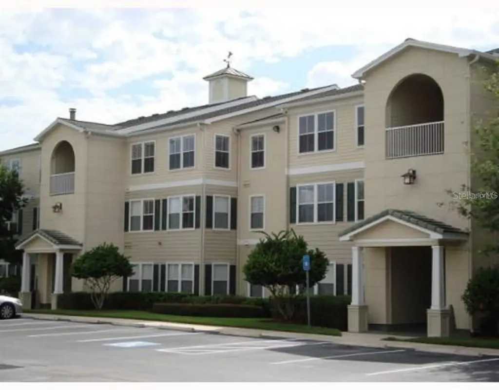 18283 Bridle Club Drive Tampa FL 33647